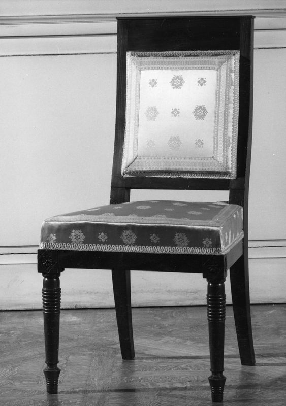 chaise / Musées Royaux d'Art et d'Histoire