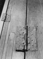 M064319
