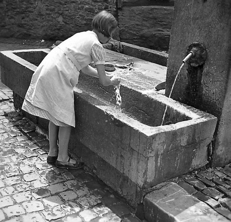fontaine publique / Construction[Stavelot]