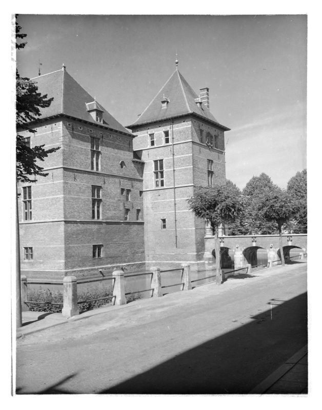 bâtiment destiné à la justice / Gerechtshof[Turnhout]