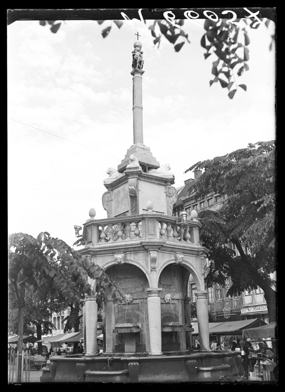 perron[monument][f] / Perron[Liège]