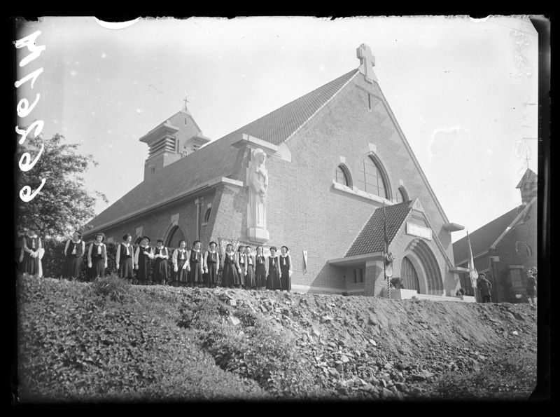 église paroissiale / Kerk Sint-Theresia van het Kind Jezus[Dilbeek]