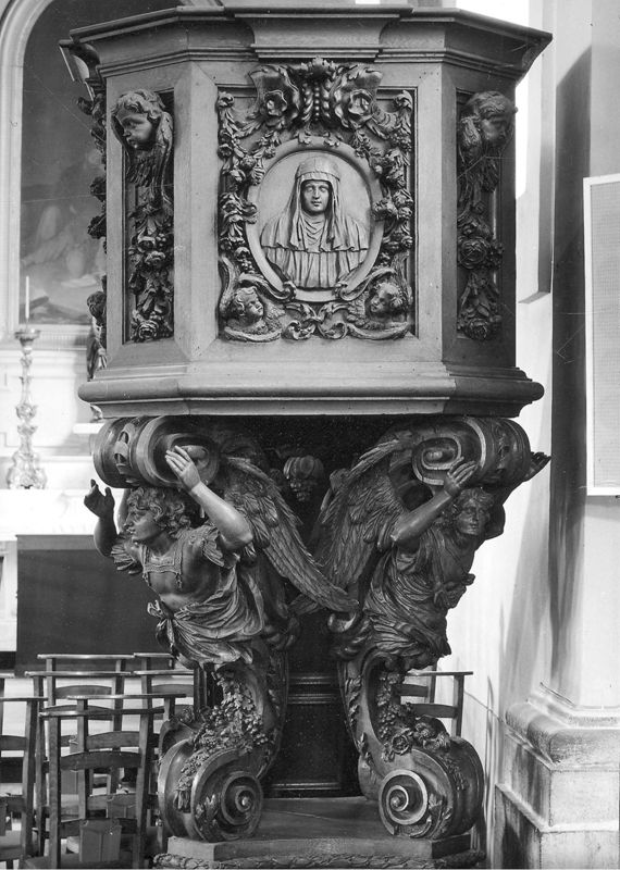 chaire de vérité / Eglise Saint-Pierre[Uccle]