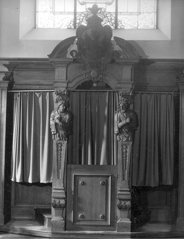 confessionnal / Eglise Saint-Pierre[Uccle]