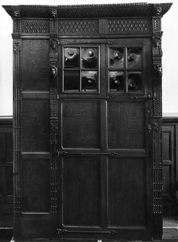 armoire / Eglise Notre-Dame de la Cambre et Saint-Philippe Néri[Ixelles]