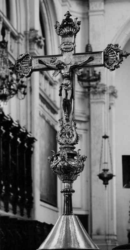 croix de procession / Eglise Sainte-Catherine[Bruxelles]