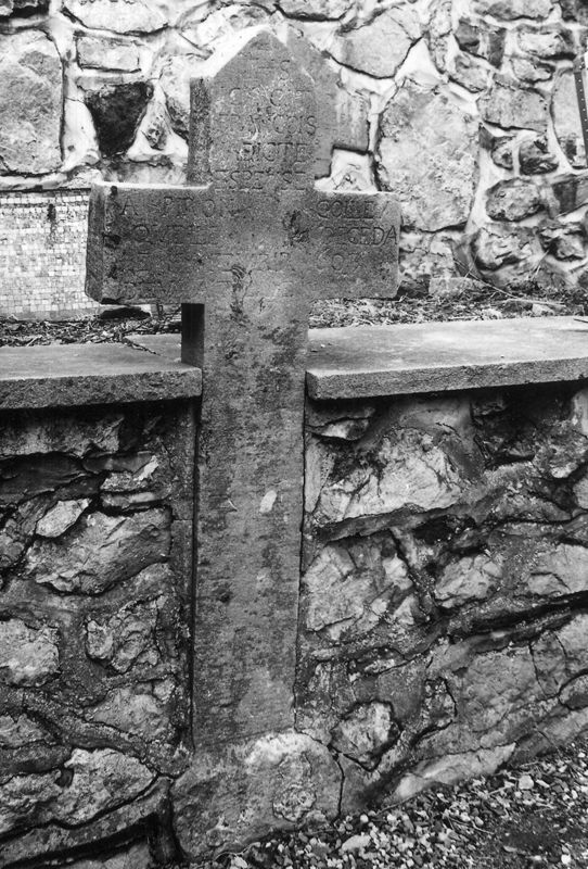 Croix funéraire de Françoise, épouse de Piron Colley