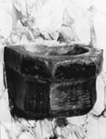 M082743