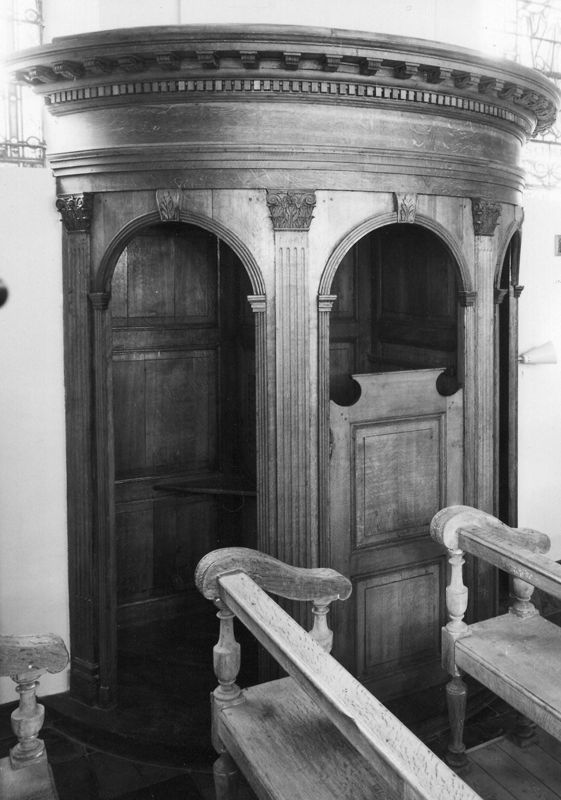 confessionnal / Eglise Saint-Lambert[Feneur]