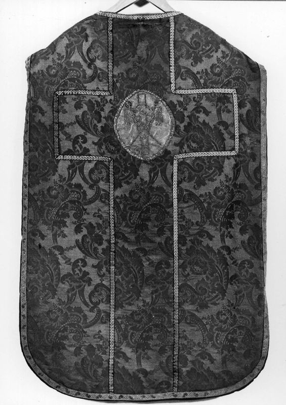 chasuble / Eglise Saint-Remy