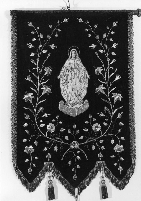 Vierge de l'Immaculée Conception écrasant le serpent