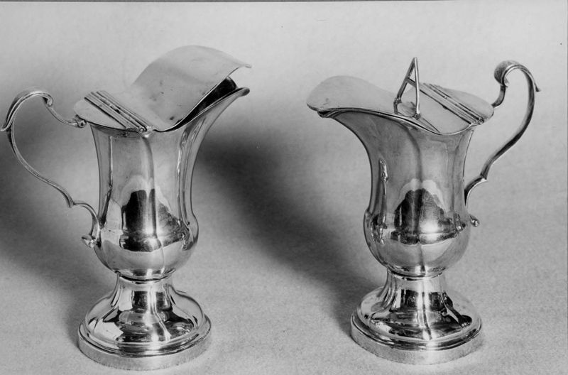 burette de messe / Eglise Saint-Servais[Schaerbeek]