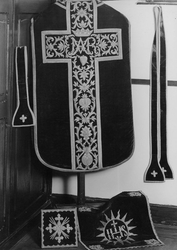 bourse de corporal / Eglise Saint-Clément[Watermael-Boitsfort]