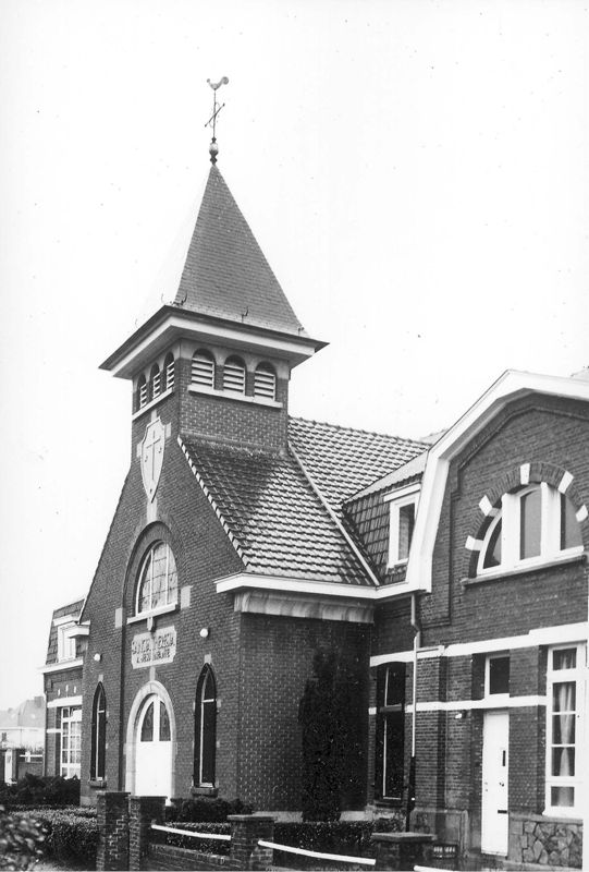 église paroissiale / Kerk Sint-Theresia[Bunt(Ekeren)]
