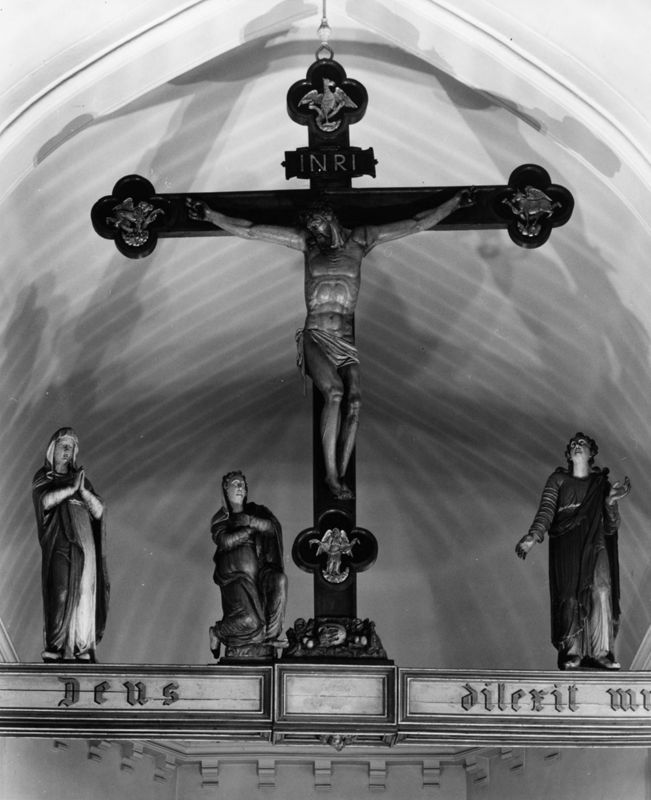 Croix triomphale