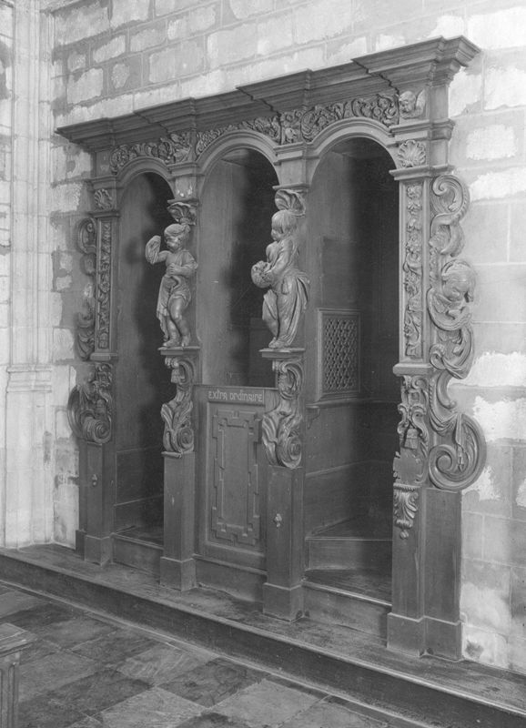 confessionnal / Kerk O.L.Vrouw ter Kapelle