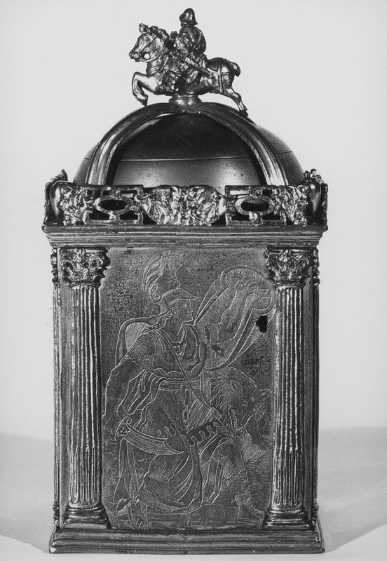 horloge / Museum Mayer van den Bergh