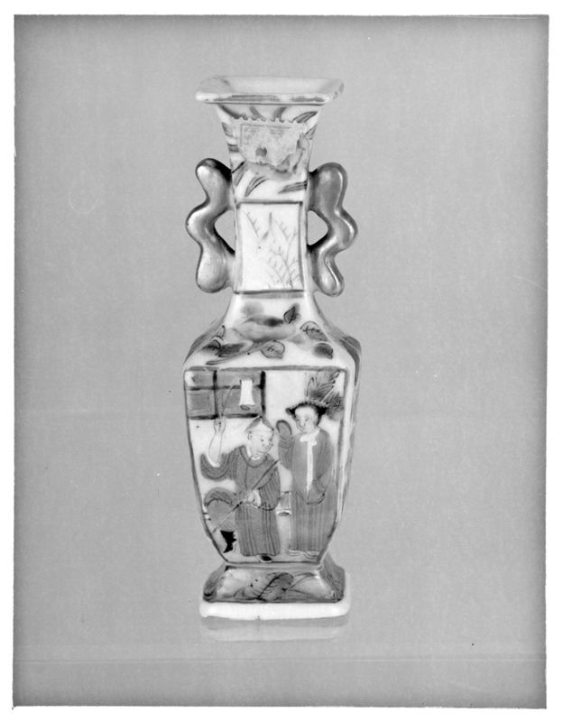 vase décoratif / Design museum