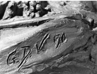 M117812