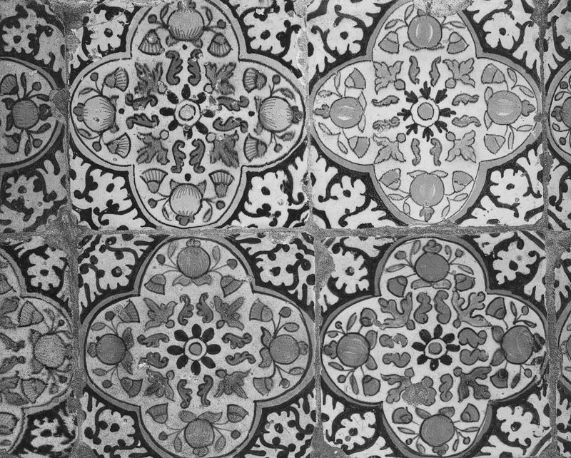 carrelage mural / Museum Mayer van den Bergh