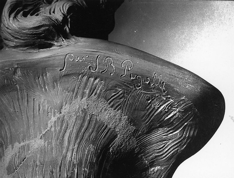 buste[ronde-bosse] / Musées Royaux d'Art et d'Histoire