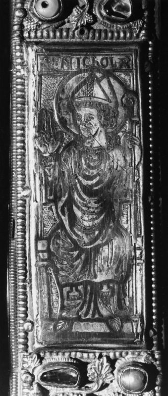 Deux plats de l'évangéliaire d'Oignies : Calvaire et Christ en majesté