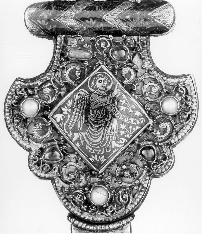 croix-reliquaire à double-travers