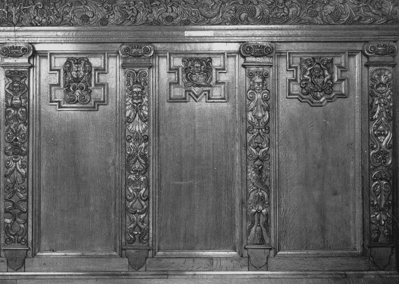 lambris / Museum Mayer van den Bergh