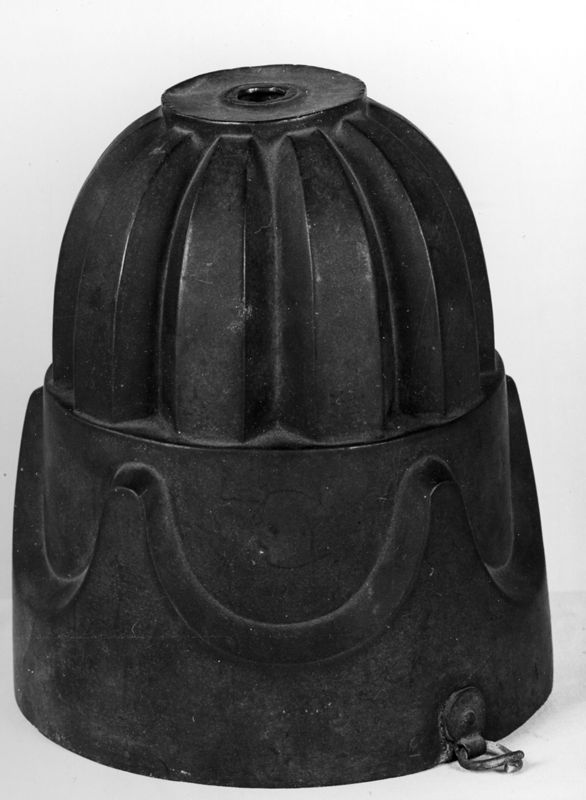 Banket- of Tulbandvorm, zgn "Bombe" koepelvormig