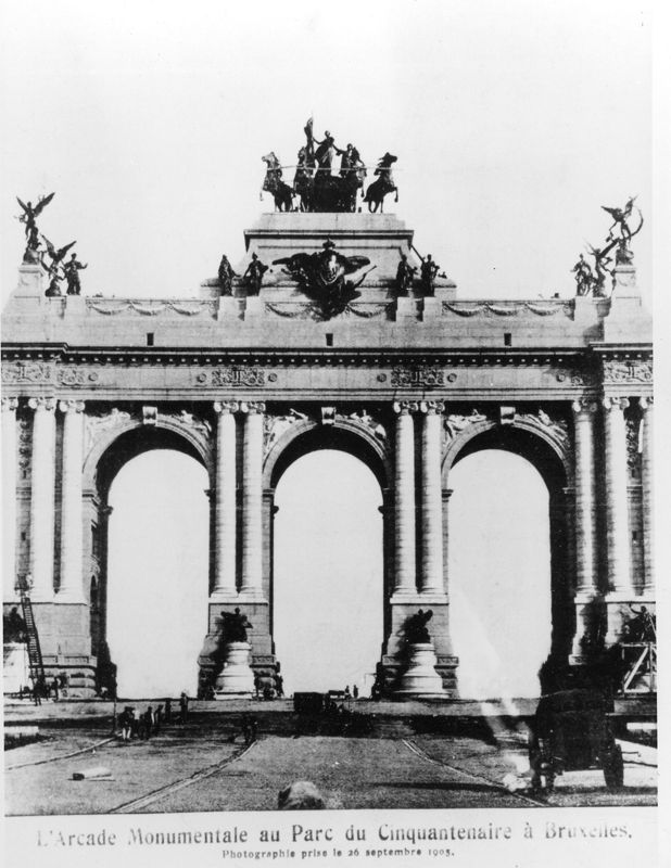 Arcade et hémicycle du Cinquantenaire