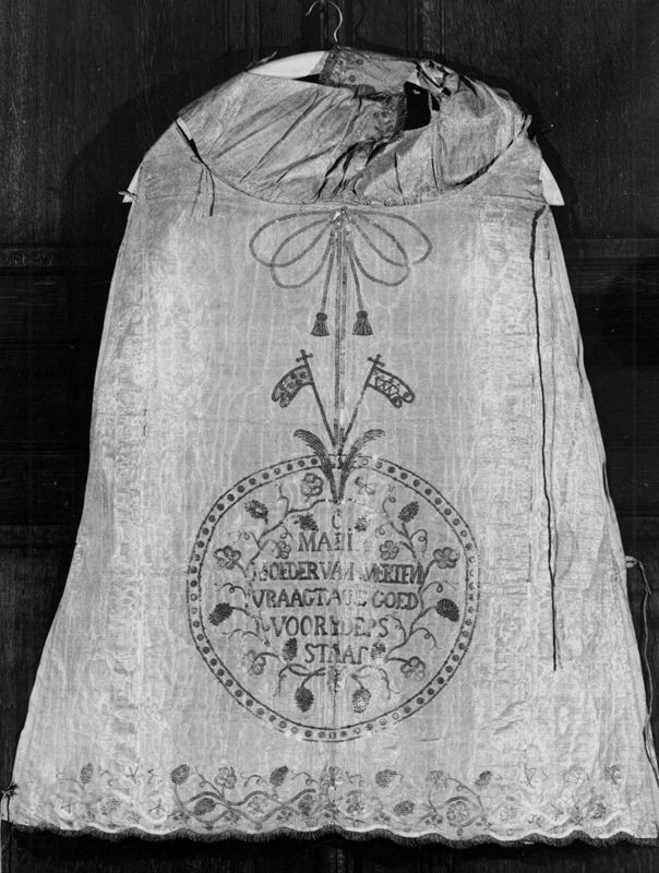 robe de la Vierge