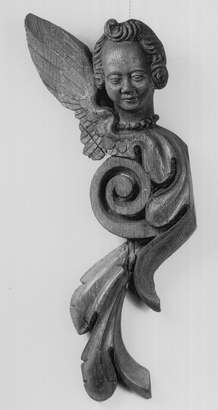 Tête d'ange prolongée par rinceaux (1 de 2)