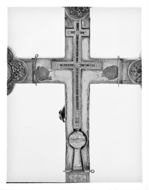 Croix-reliquaire de Brogne