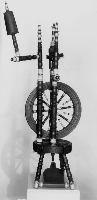 rouet[machine à filer] / Musée de la Vie wallonne