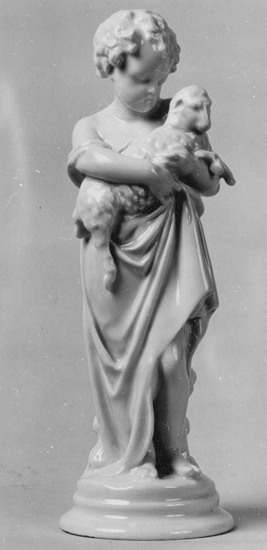 Enfant Jésus debout avec agneau
