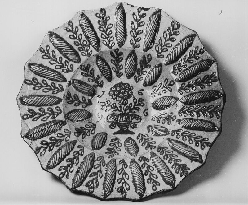 plat / Musée de Groesbeeck - de Croix