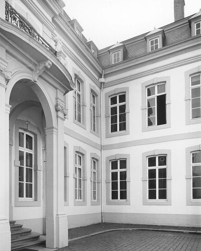 palais du gouverneur / Palais provincial