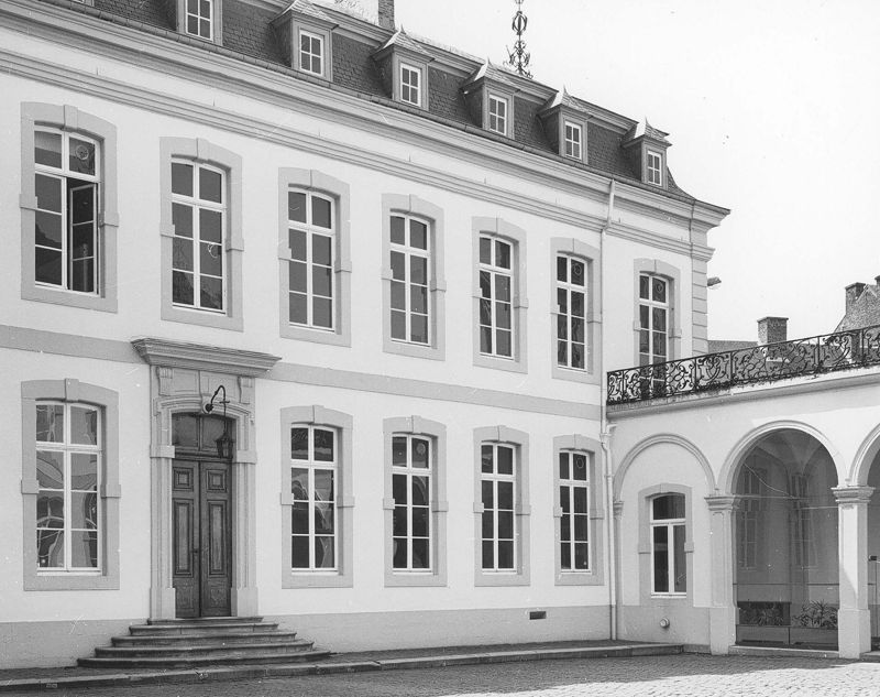 palais du gouverneur / Palais provincial