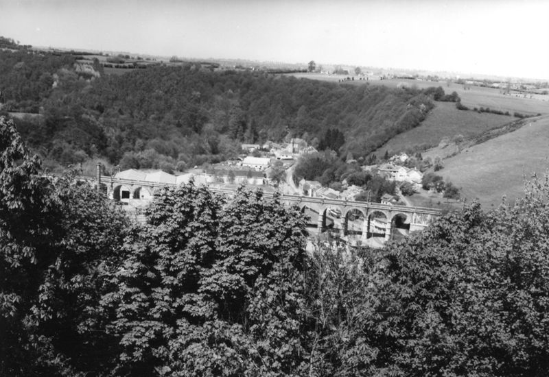 viaduc de chemin de fer / Construction[Limbourg]