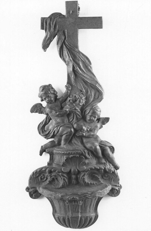 Croix avec angelots