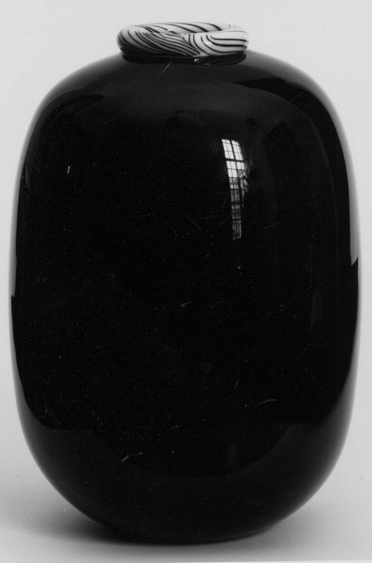 vase décoratif / Design museum