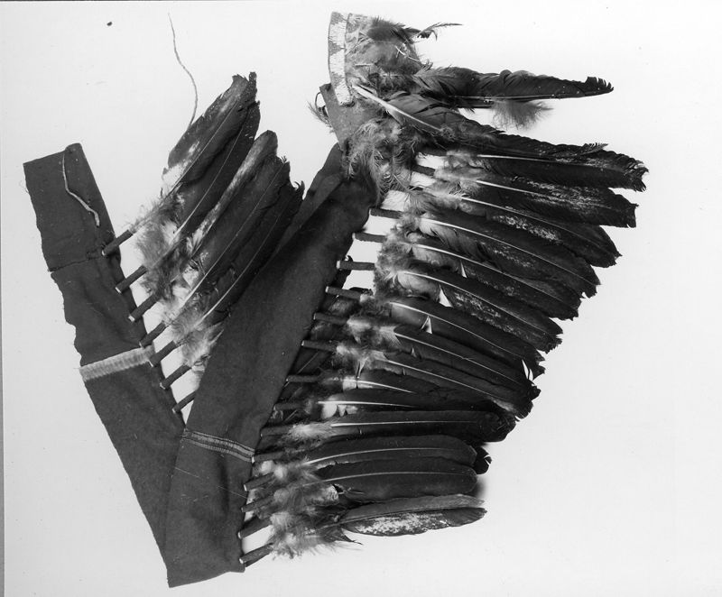 coiffe de plumes / Musées Royaux d'Art et d'Histoire