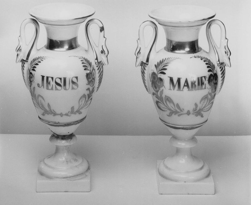 vase / Ancien Couvent des Soeurs Noires