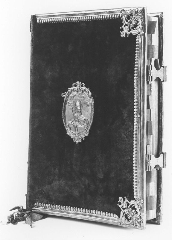 reliure / Ancien Couvent des Soeurs Noires