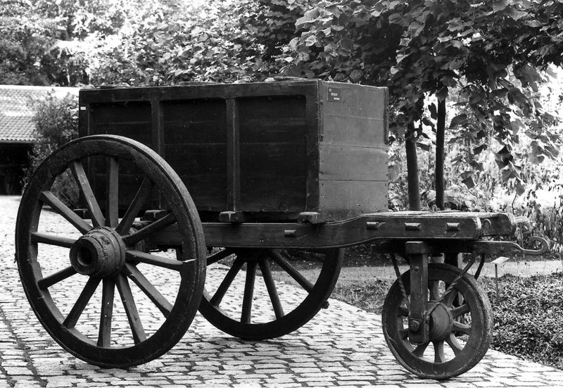 tombereau à trois roues / Provinciaal Museum van het Bulskampveld