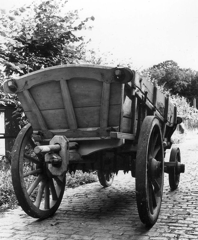 tombereau à quatre roues / Provinciaal Museum van het Bulskampveld