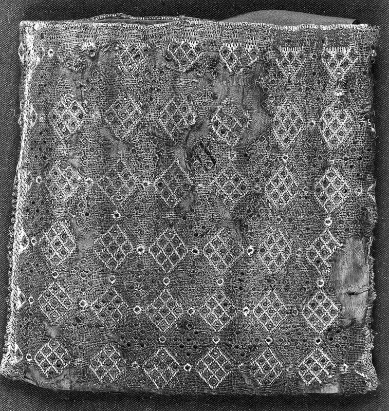 bourse-reliquaire / Kerk O.L.Vrouw Geboorte[Tongeren]