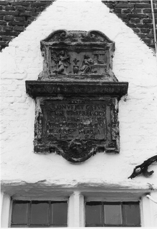 gevelsteen  van het begijnhof