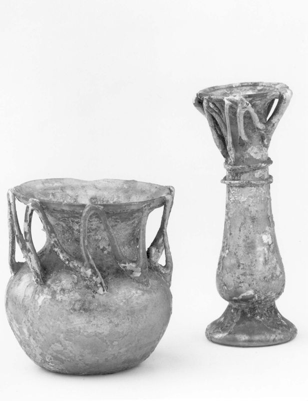 balsamaire de forme allongée