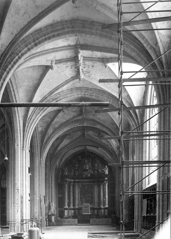cathédrale / Kathedraal Onze-Lieve-Vrouw ten Hemel opgenomen